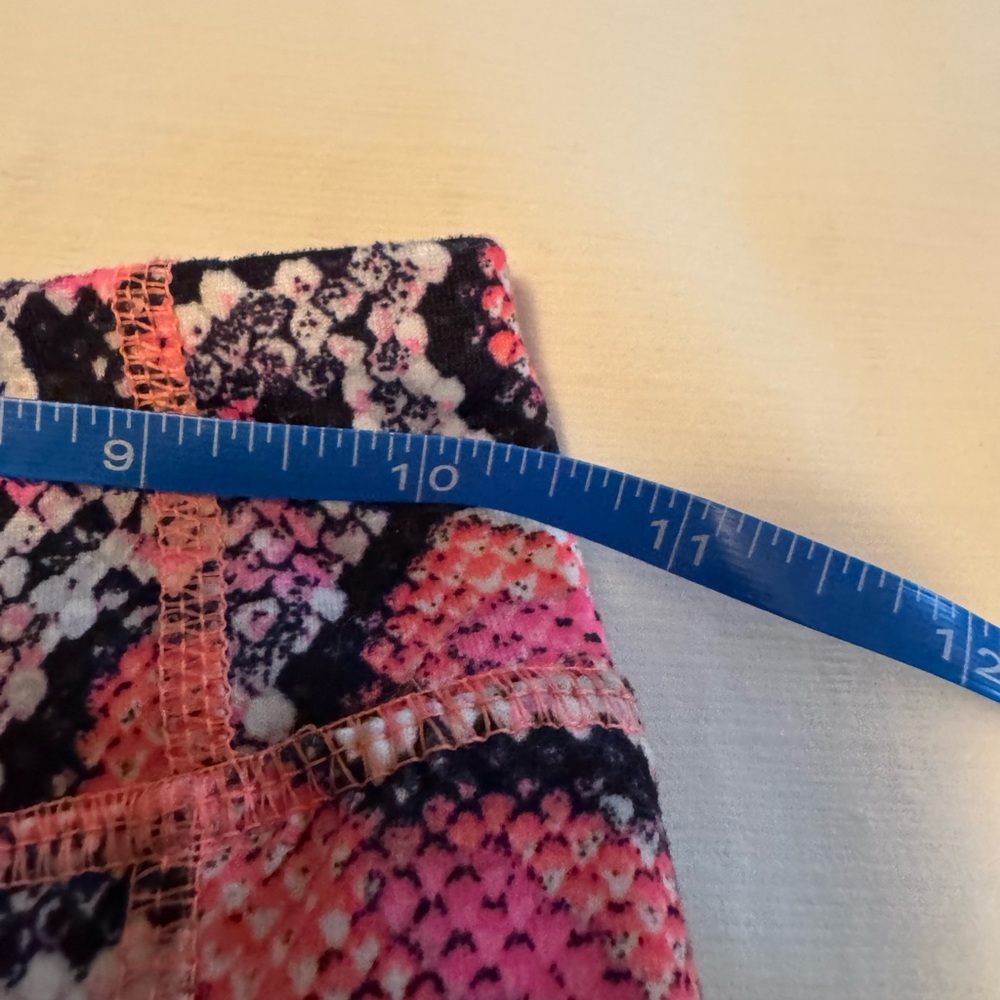 Athletic Works Girls Neon Pink Snake Print Leggings Size 7-8 - Picture 5 of 10